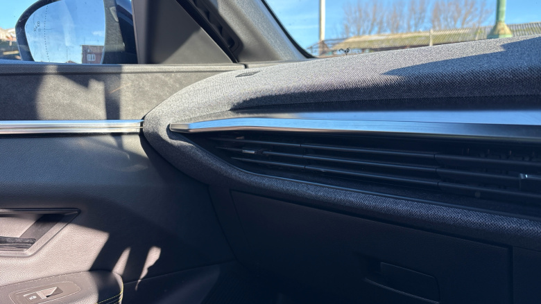 Renault Megane E-Tech EV60 160kW Techno+ 60kWh Optimum Charge 5dr Auto Electric Hatchback